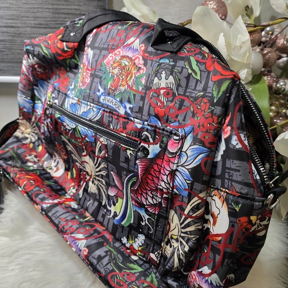 Ed Hardy Tattoo Skull Heart Print Duffel Bag Rhinestone Patch  Carry On New - Picture 8 of 8